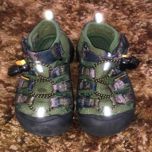 KEEN CAMO Toddler sandals